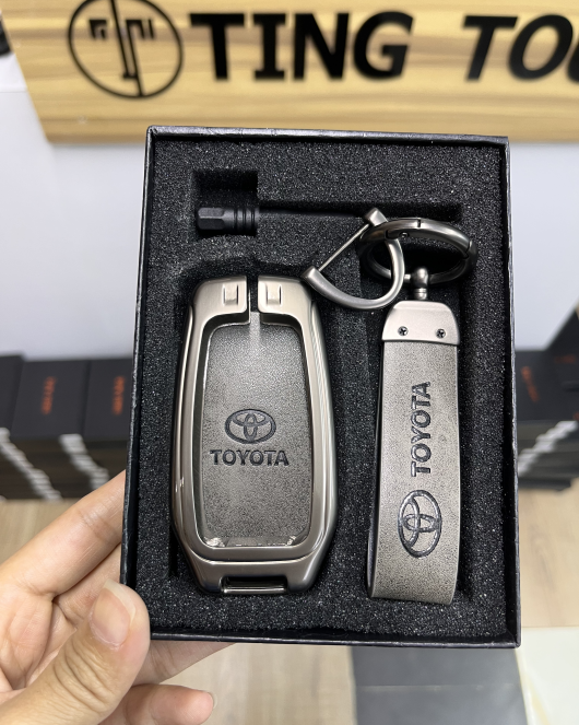 Toyota Land Cruiser Metal keycase